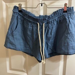 NWT. Roxy comfy shorts.